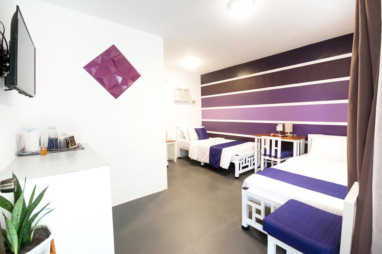 8 Colors Beach House Resort Boracay Extérieur photo